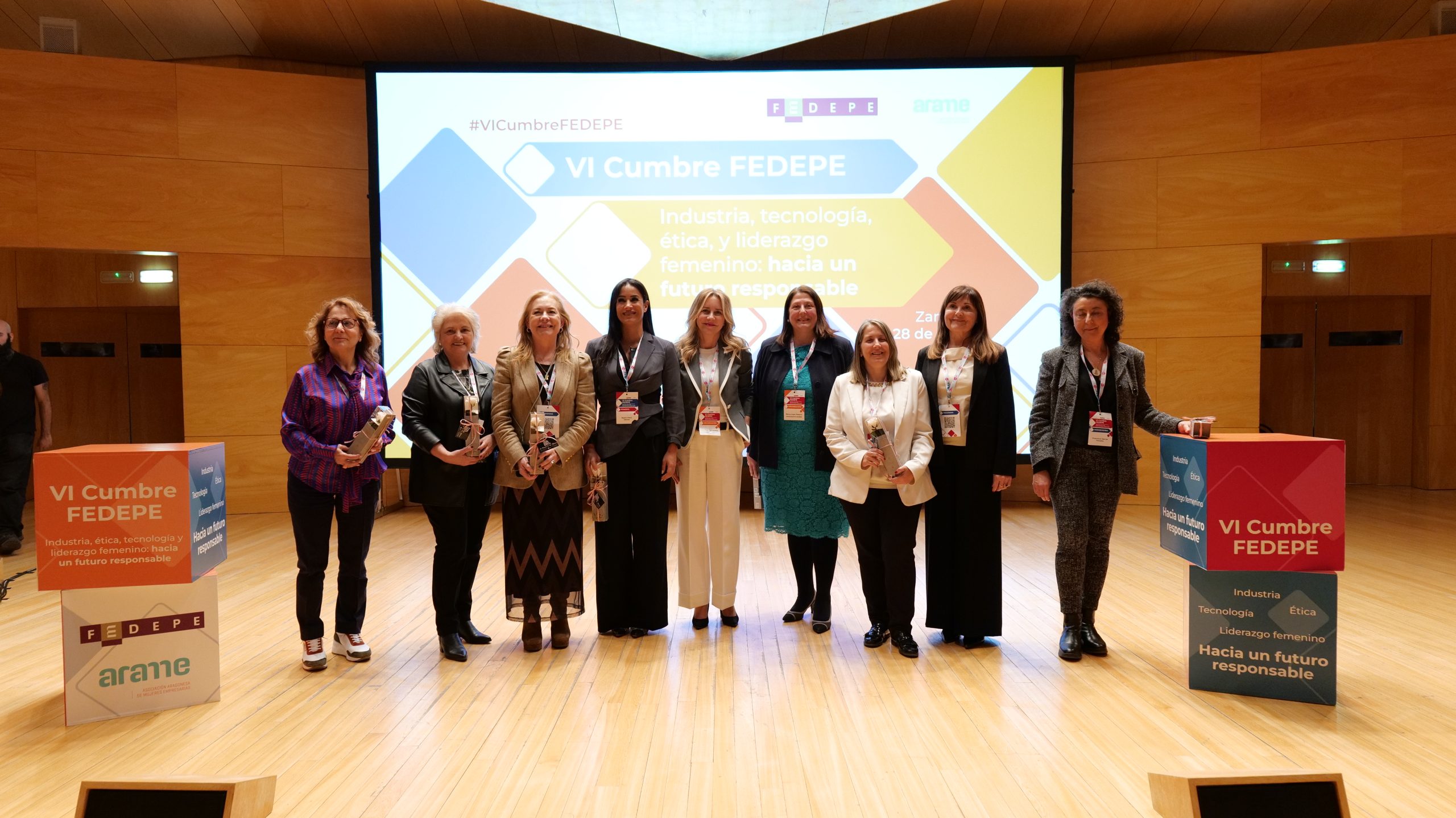 Foto grupo_escenario